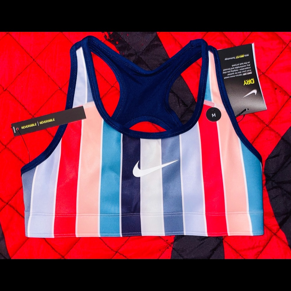 Nike Big Girls Reversible Sports Bra Size Medium